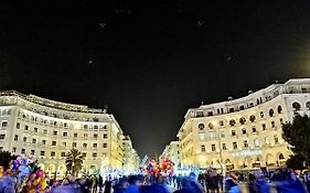 Supreme City Center Apartment